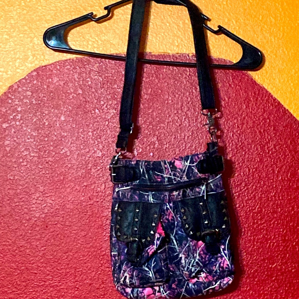 Muddy girl MV Bag